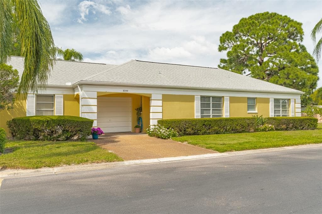 8349 CANDLEWOOD ROAD UNIT 8349 SEMINOLE, FL 33777