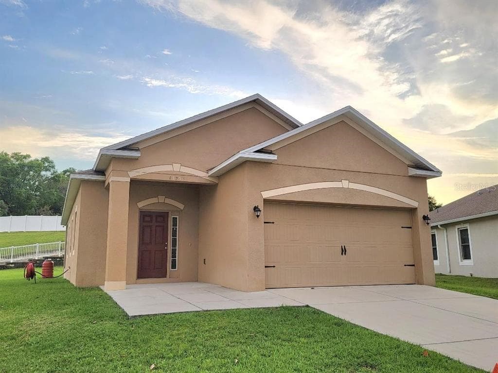 13253 WATERFORD CASTLE DRIVE DADE CITY, FL 33525