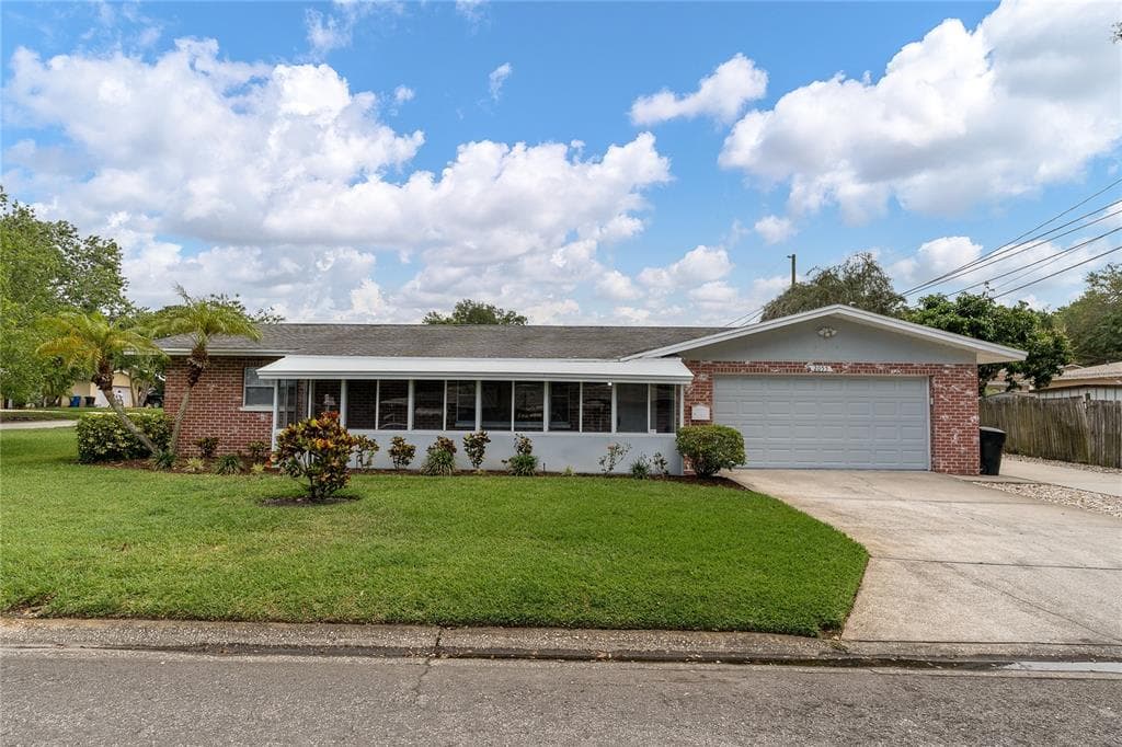 2055 53RD STREET N ST PETERSBURG, FL 33710