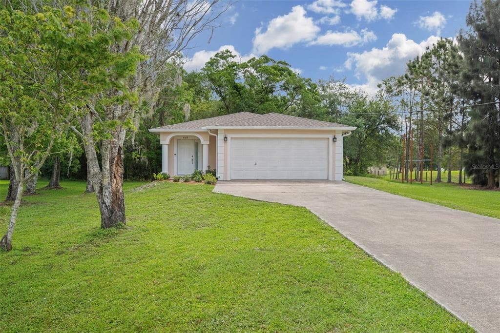 4508 REDCOAT DRIVE WESLEY CHAPEL, FL 33543