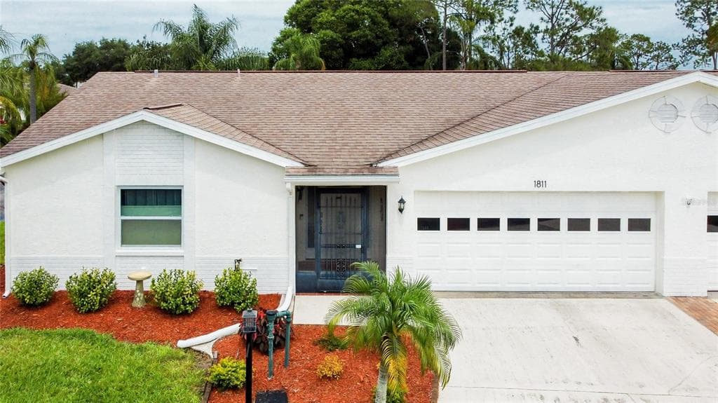 1811 BRETH COURT SUN CITY CENTER, FL 33573