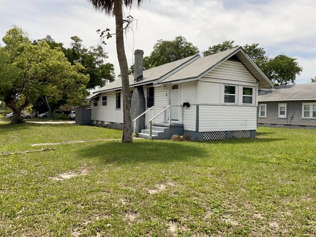 1601 37TH STREET S ST PETERSBURG, FL 33711