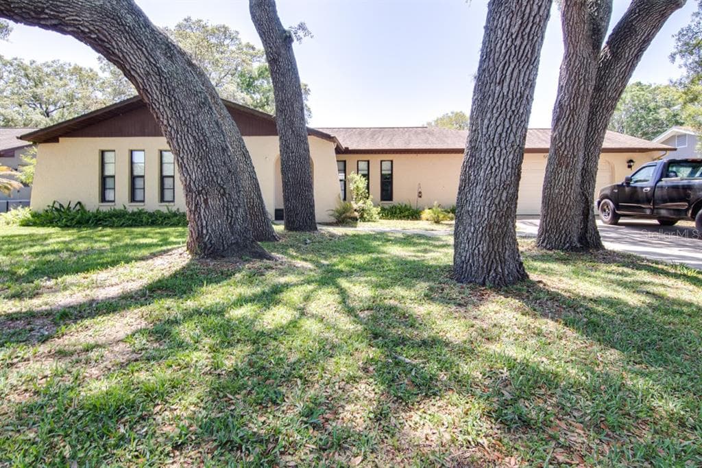 6028 PINEHURST DRIVE SPRING HILL, FL 34606