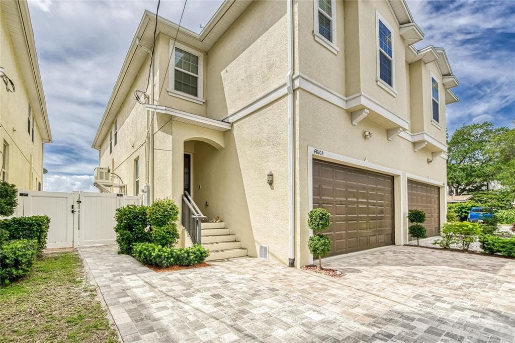 4810 W FLAMINGO ROAD UNIT A TAMPA, FL 33611
