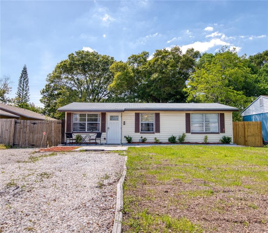1684 CORAL WAY LARGO, FL 33771