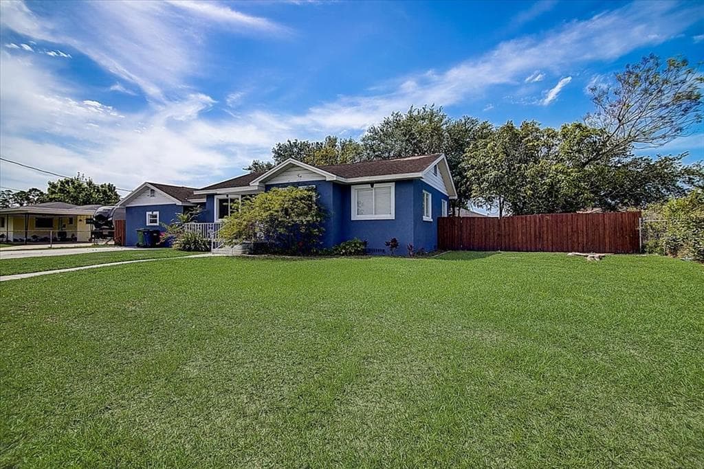 2714 W PALMETTO STREET TAMPA, FL 33607