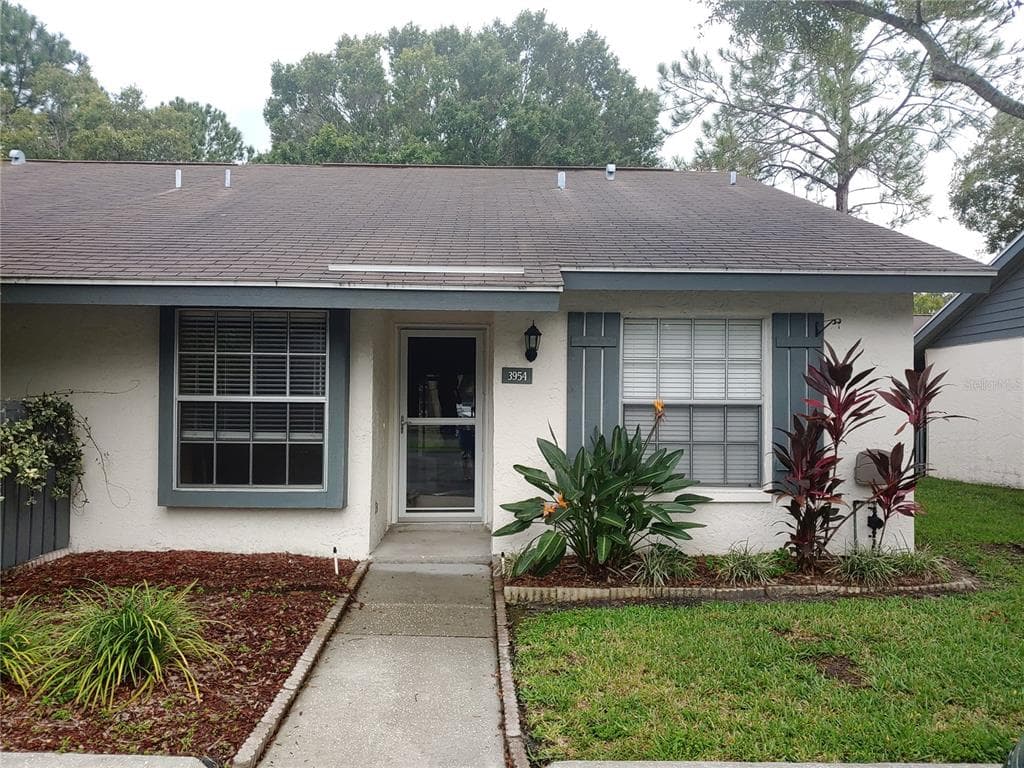 3954 LA COSTA LANE LARGO, FL 33771