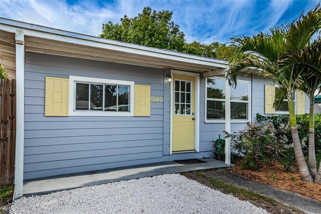 5140 NEWTON AVENUE S GULFPORT, FL 33707