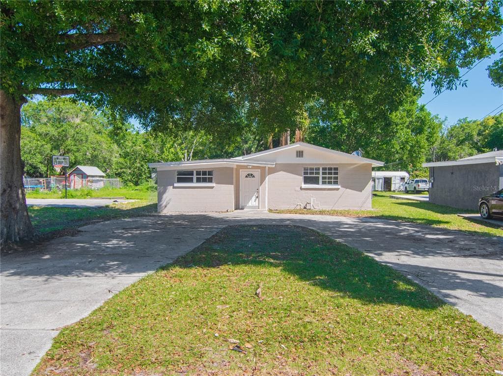 3913 AVENUE R NW WINTER HAVEN, FL 33881