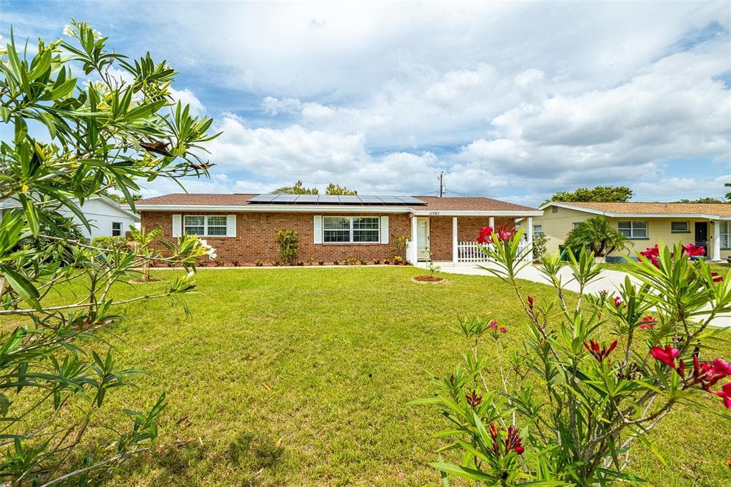 11761 80TH AVENUE SEMINOLE, FL 33772