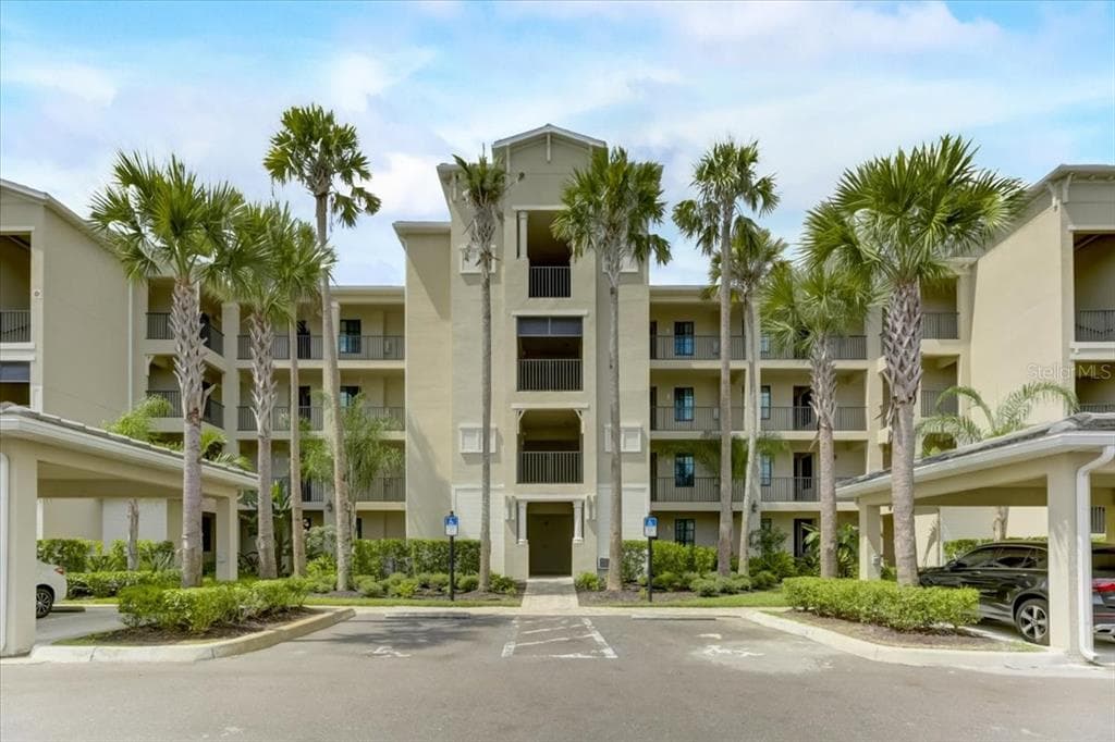 17510 GAWTHROP DRIVE UNIT 205 LAKEWOOD RANCH, FL 34211