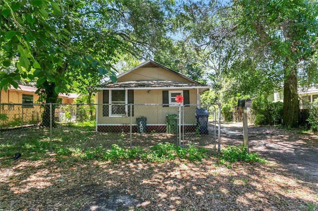 8008 N 12TH STREET TAMPA, FL 33604