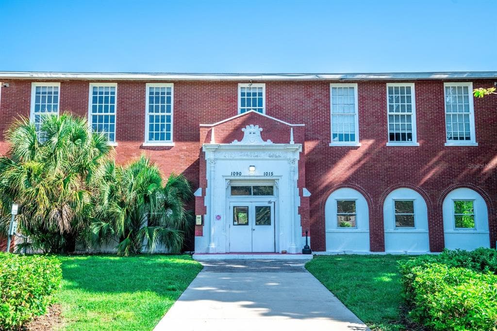 1015 10TH STREET N UNIT 15 ST PETERSBURG, FL 33705