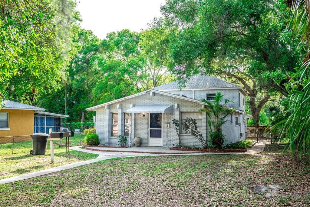 2323 12TH STREET S UNIT 1 ST PETERSBURG, FL 33705