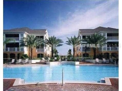 1203 HIGH HAMMOCK DRIVE UNIT 105 TAMPA, FL 33619