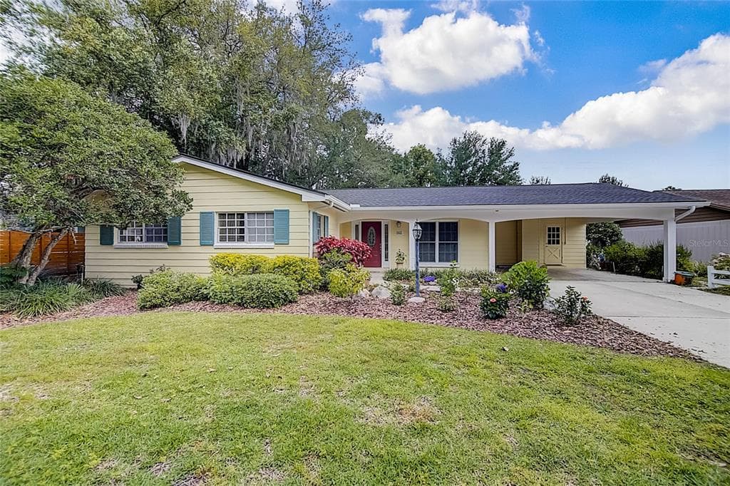 10521 ORANGE GROVE DRIVE TAMPA, FL 33618
