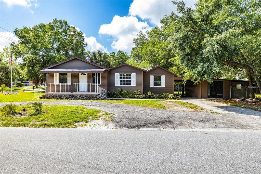 11320 N BOULEVARD TAMPA, FL 33612