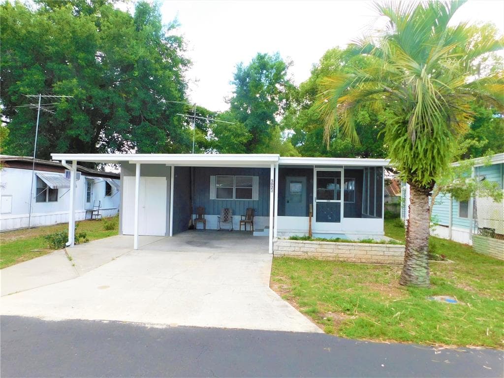 5023 SHIRLEY CIRCLE ZEPHYRHILLS, FL 33542