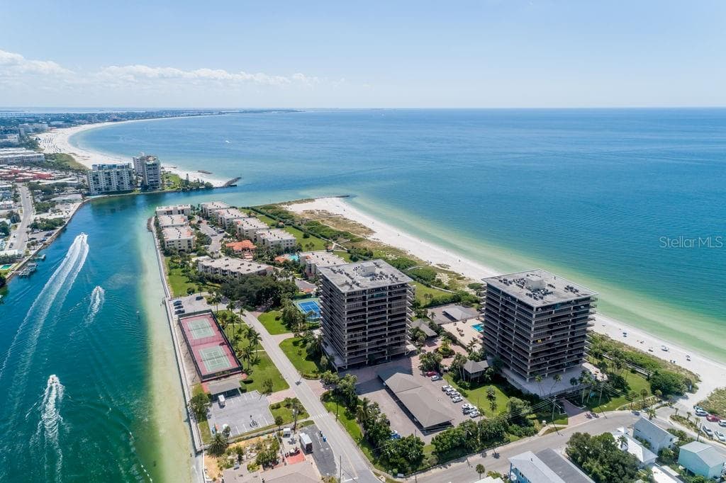 7600 BAYSHORE DRIVE UNIT 806 TREASURE ISLAND, FL 33706