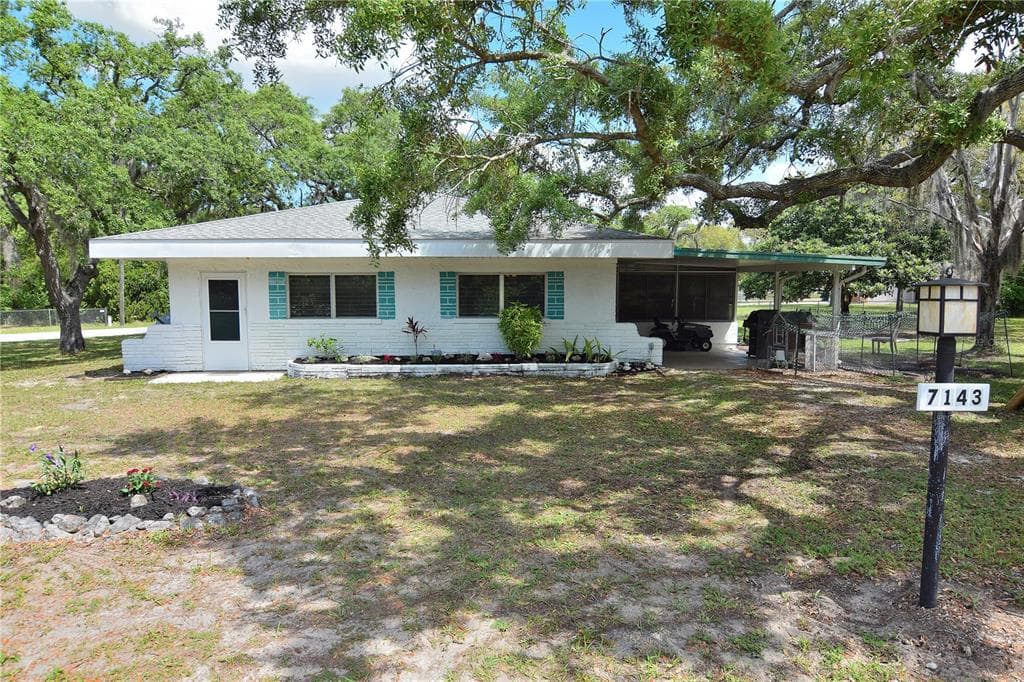 7143 SEALAWN DRIVE SPRING HILL, FL 34606
