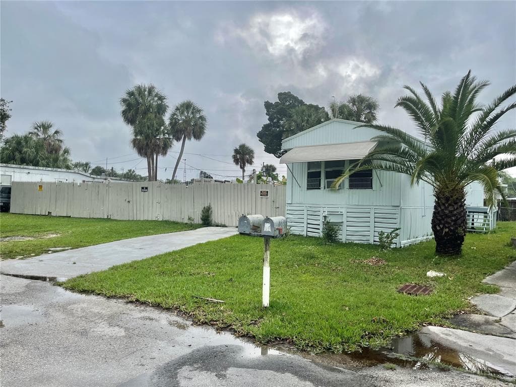 6829 GARDEN DRIVE NEW PORT RICHEY, FL 34652
