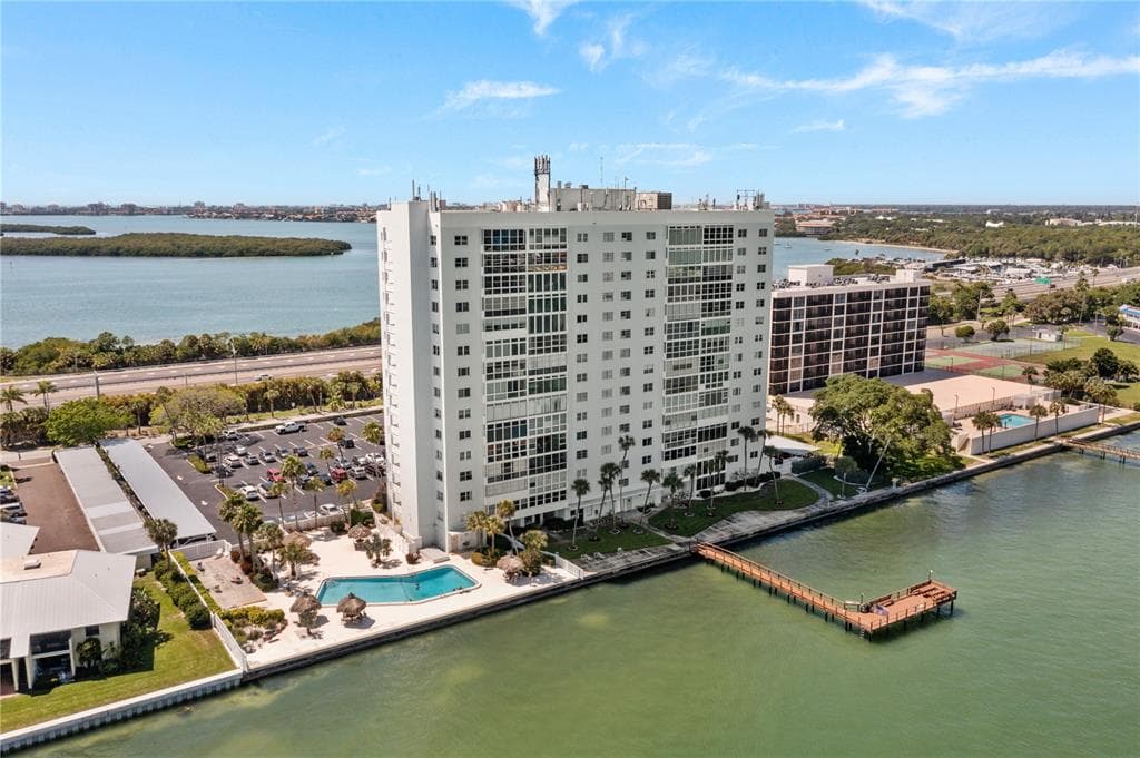 7200 SUNSHINE SKYWAY LANE S UNIT 14A