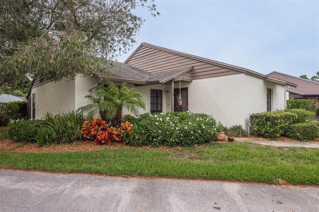 319 WINDRUSH LOOP TARPON SPRINGS, FL 34689