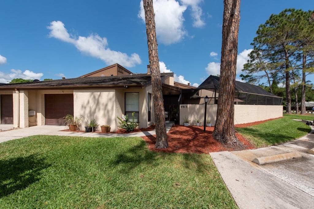 4913 UMBER WAY S TAMPA, FL 33624
