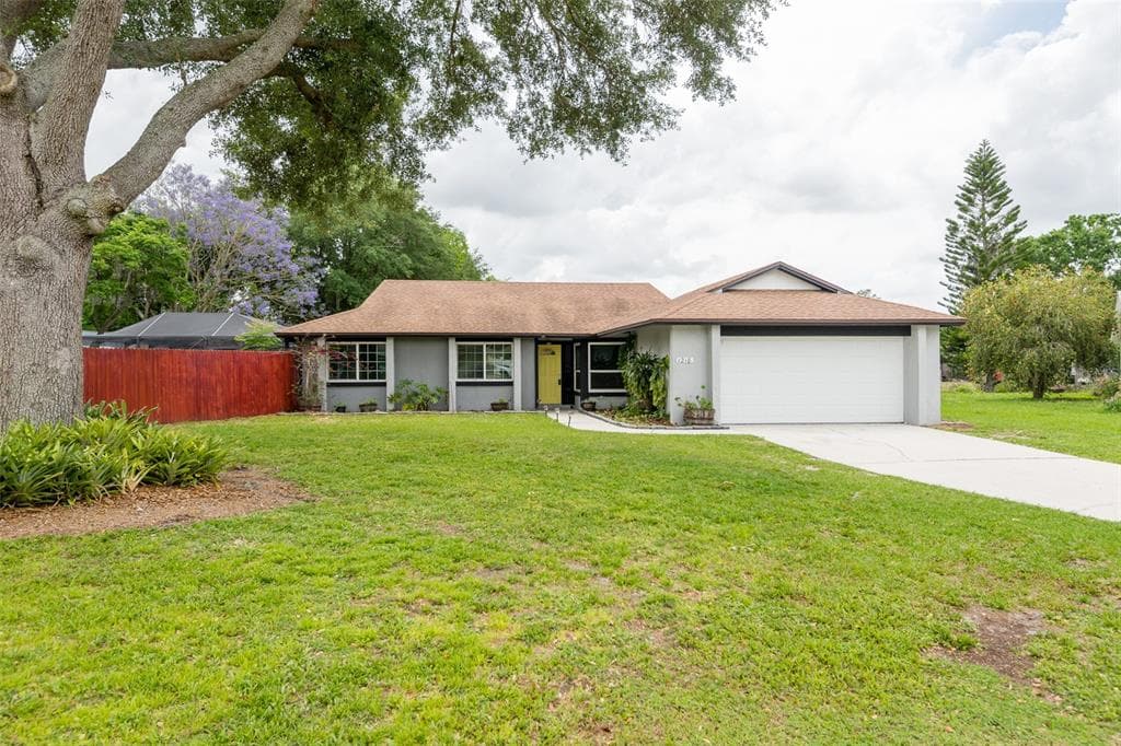 1218 CHESTNUT COURT PLANT CITY, FL 33563