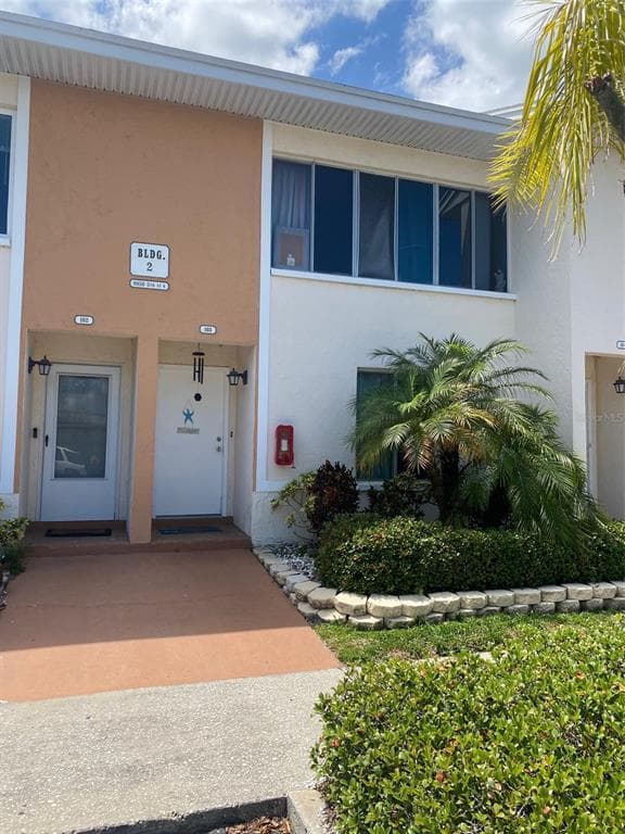 9950 5TH STREET N UNIT 103 ST PETERSBURG, FL 33702