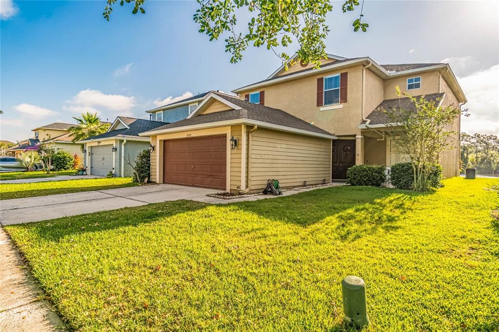 20725 WHITEWOOD WAY TAMPA, FL 33647