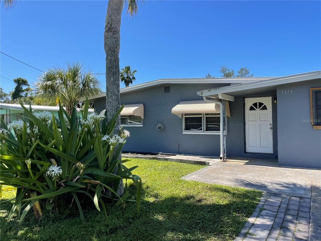 7313 ROYAL PALM DRIVE