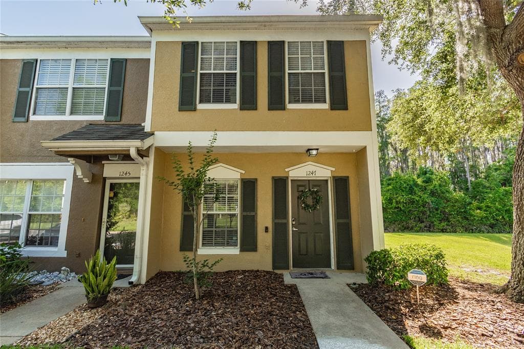 1247 KENNEWICK COURT WESLEY CHAPEL, FL 33543