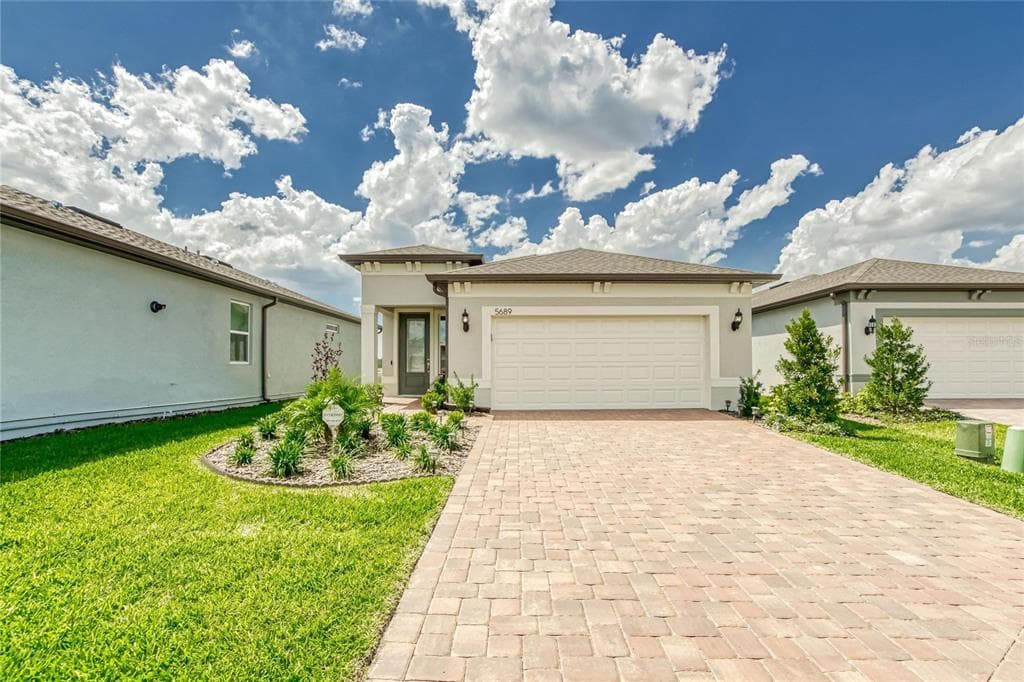 5689 BAY TIDE COURT LAND O LAKES, FL 34638