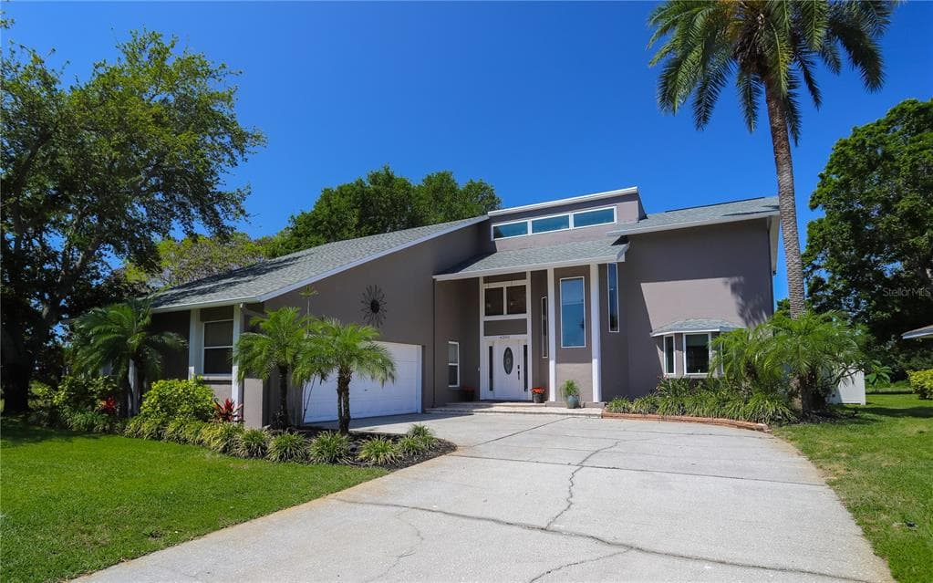 6200 EVERGREEN AVENUE SEMINOLE, FL 33772