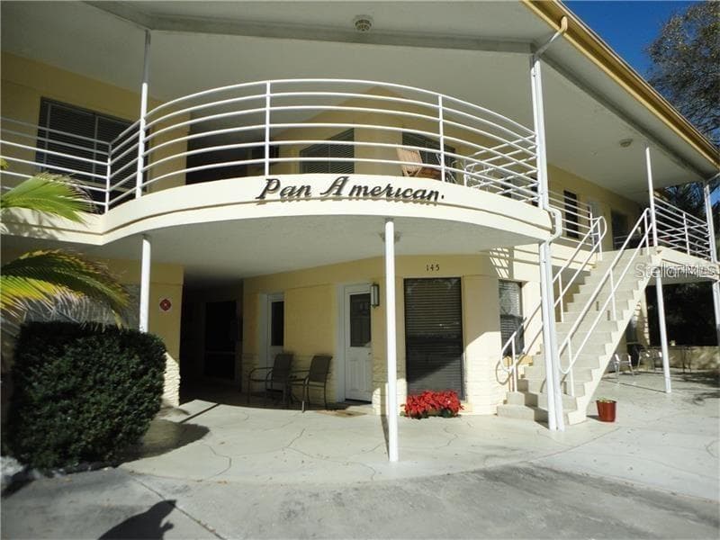 145 10TH AVENUE N UNIT 8 ST PETERSBURG, FL 33701