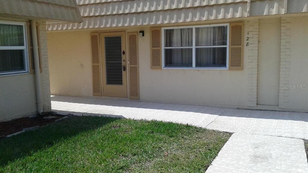 201 BEDFORD TRAIL UNIT F128 SUN CITY CENTER, FL 33573