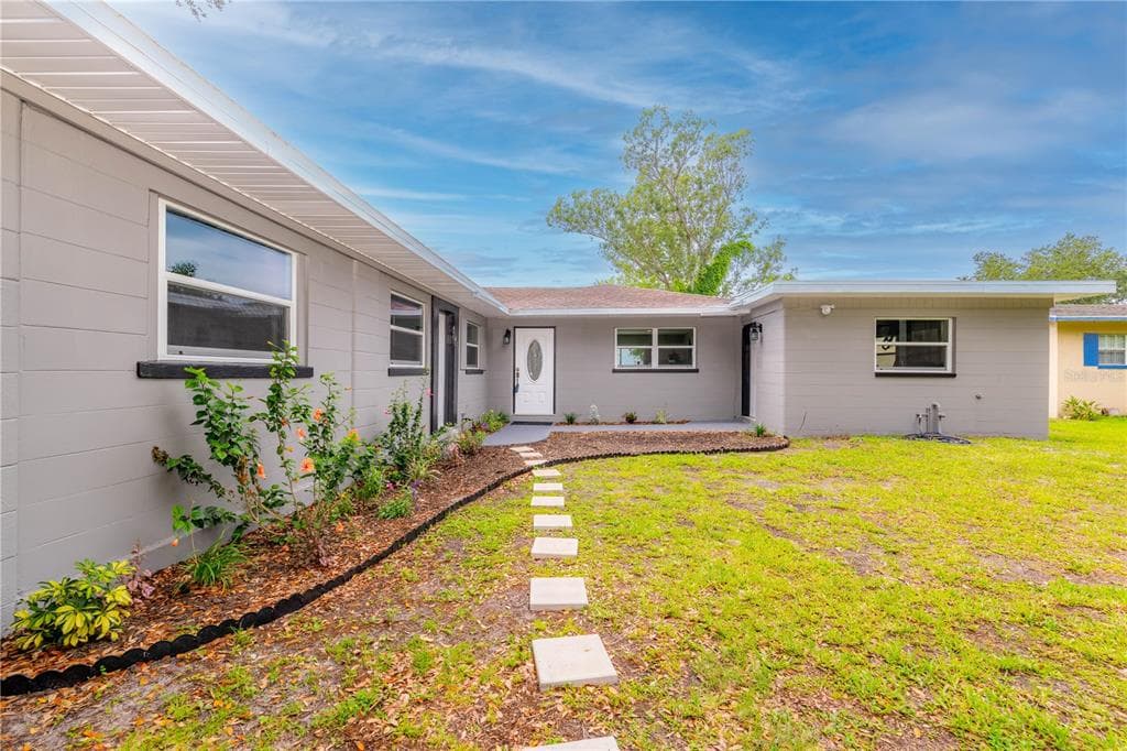 437 LONGFELLOW BOULEVARD LAKELAND, FL 33801