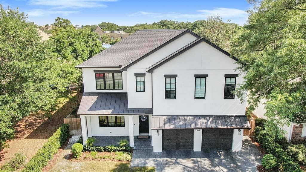 2402 W PARKLAND BOULEVARD TAMPA, FL 33609