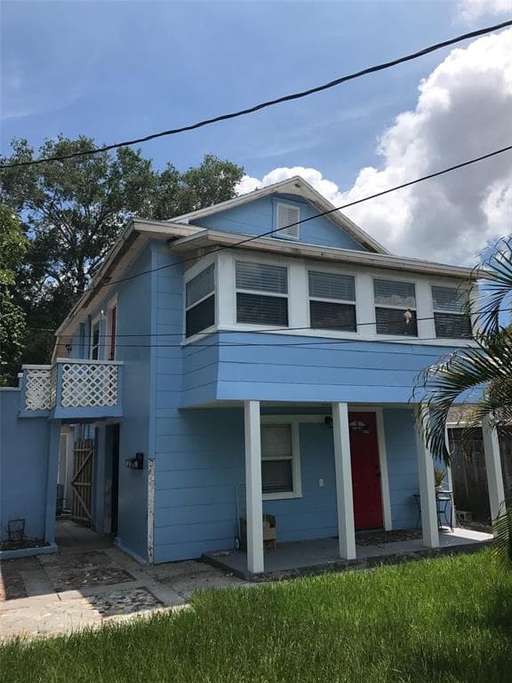 216 12TH AVENUE N UNIT Upstairs ST PETERSBURG, FL 33701