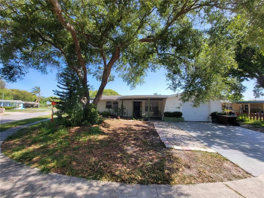 5747 10TH AVENUE NEW PORT RICHEY, FL 34652