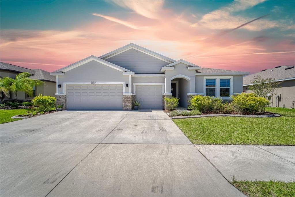 5037 JAGGED CLOUD DRIVE WIMAUMA, FL 33598