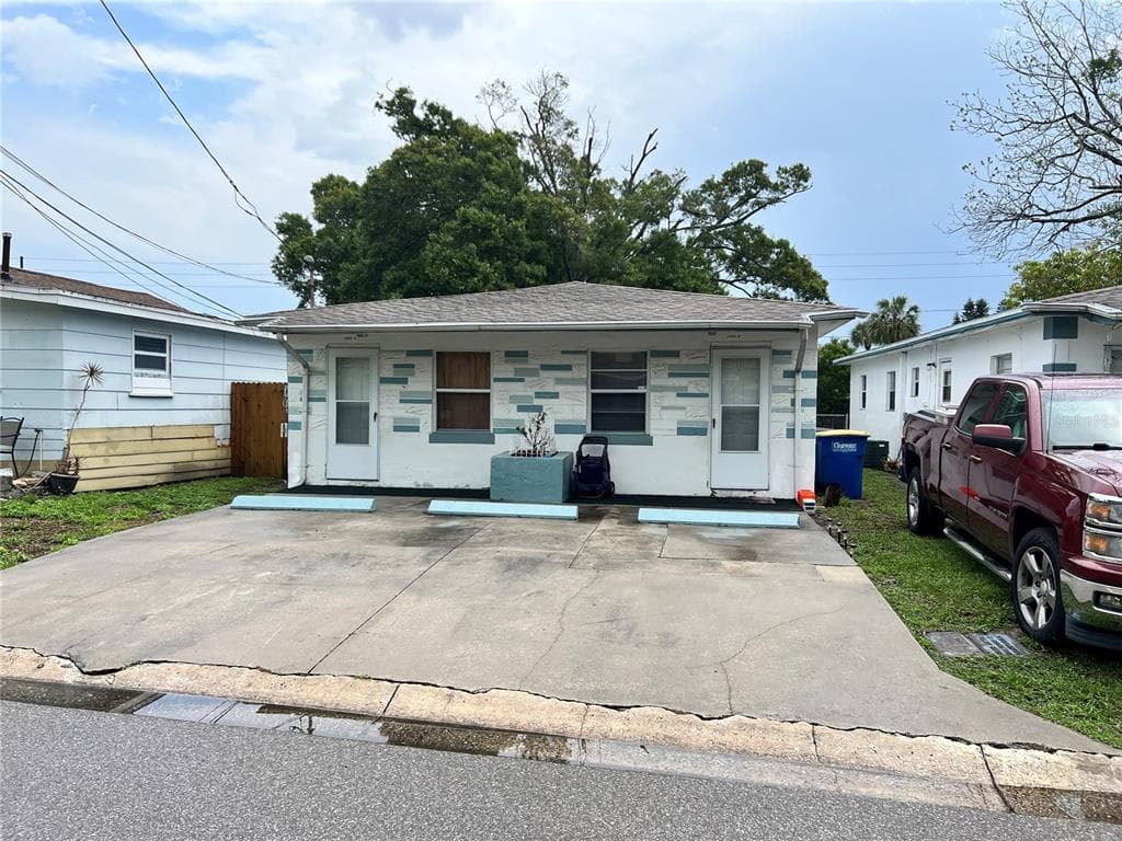 1405 TAFT AVENUE CLEARWATER, FL 33755