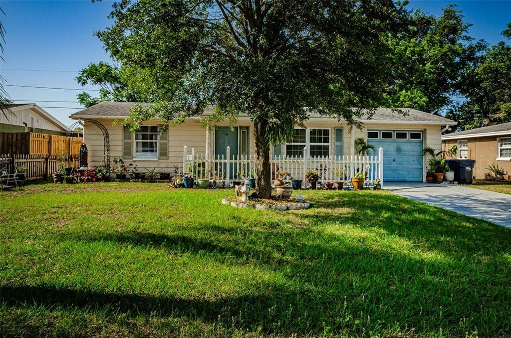 4732 SALEM DRIVE NEW PORT RICHEY, FL 34652