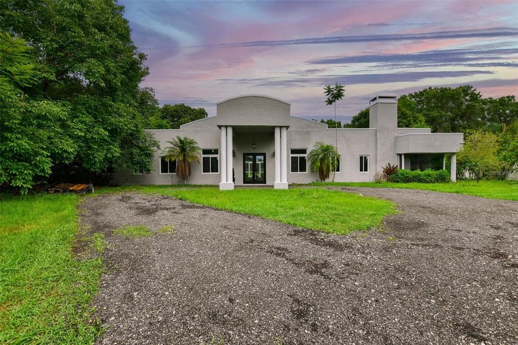 5523 RAWLS ROAD