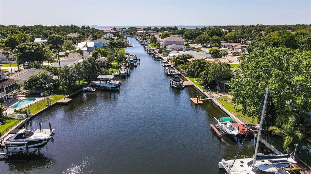 372 WESTWINDS DRIVE PALM HARBOR, FL 34683