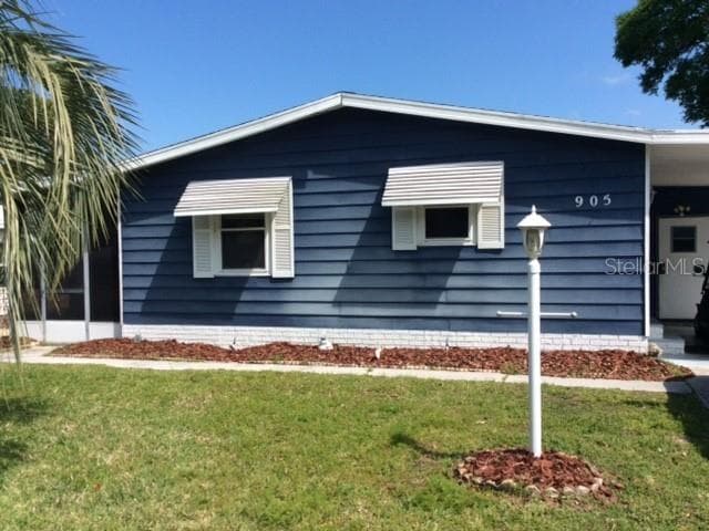 905 ORCHID STREET