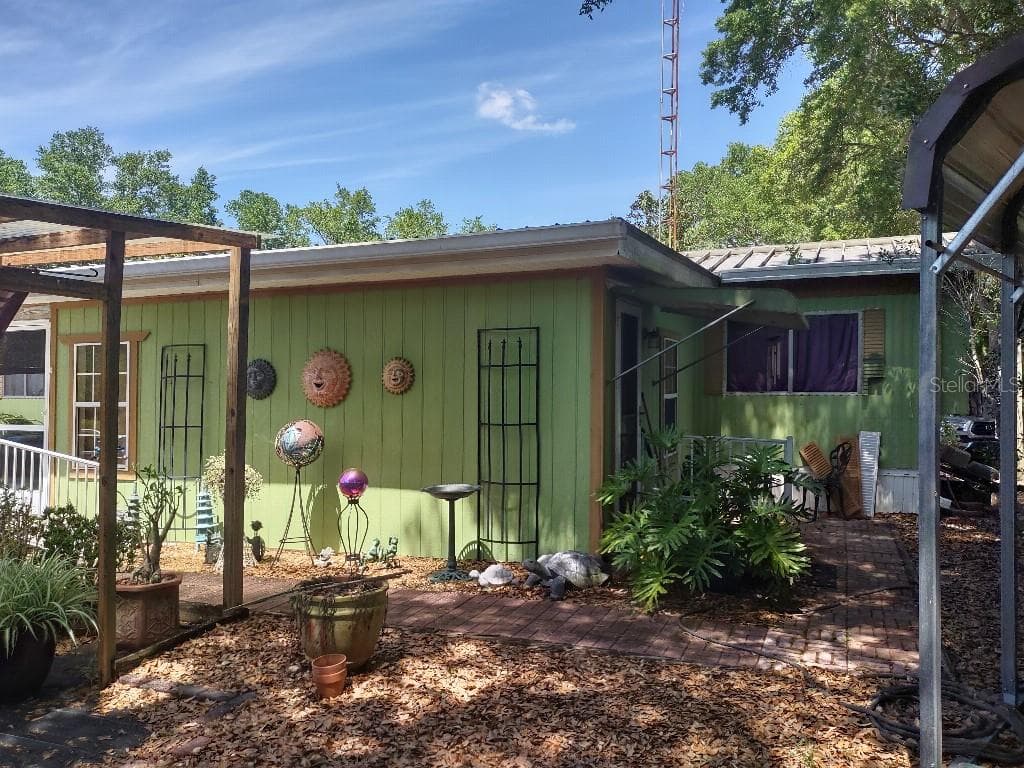 16695 SE 160TH AVENUE ROAD WEIRSDALE, FL 32195