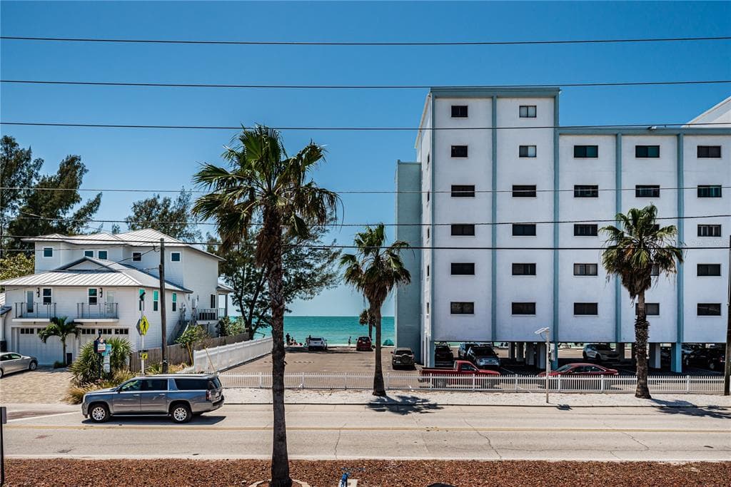 8465 W GULF BOULEVARD UNIT 53 TREASURE ISLAND, FL 33706