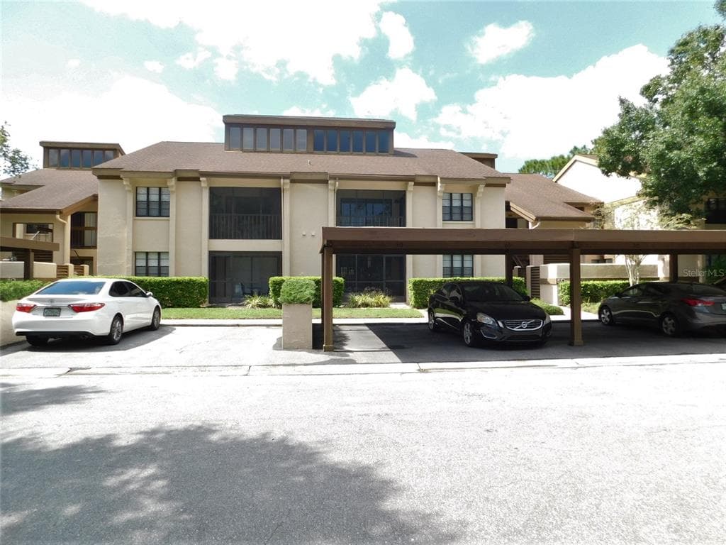 60 SAINT ANDREWS PLACE UNIT 60 OLDSMAR, FL 34677